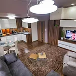 Апартамент Cosy Luxury Flat In The Centrum- 90sqm - 3 Rooms. *