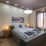 Cosy Luxury Flat In The Centrum- 90sqm - 3 Rooms. * Варна