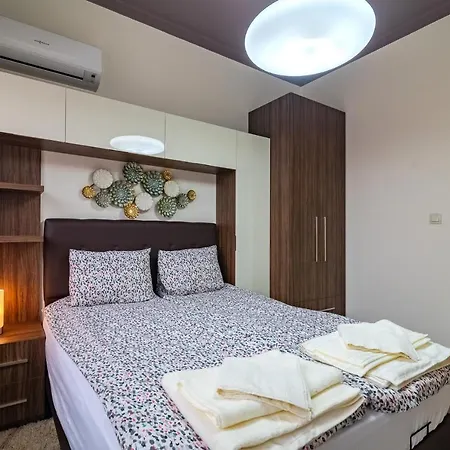 Cosy Luxury Flat In The Centrum- 90sqm - 3 Rooms. Apartment