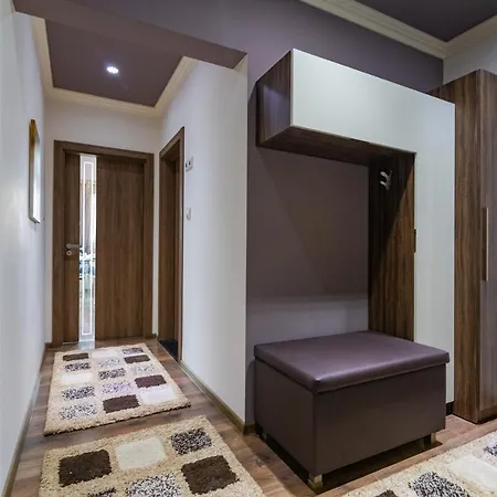 Cosy Luxury Flat In The Centrum- 90sqm - 3 Rooms. Apartment Varna